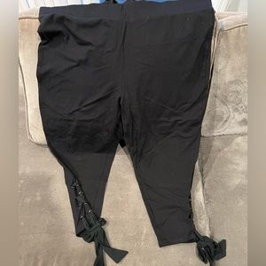 NWT Torrid Crop Leggings Ankle Lace Up
